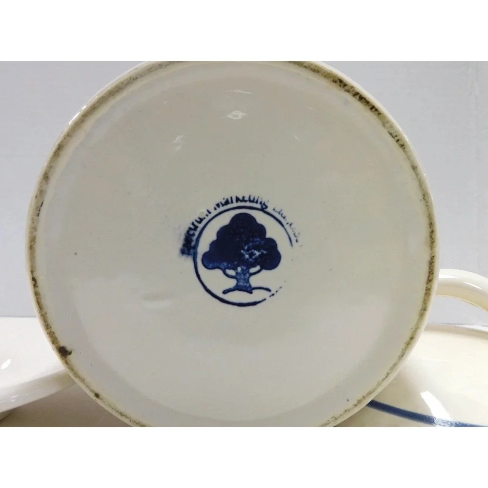 Heritage Mint Ltd Stoneware Butter Crock Pineapple Navy Blue Cream DW702